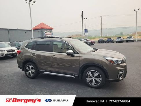 Used 2021 Subaru Forester Touring AWD/4WD image 6