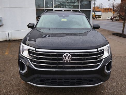 New 2026 Volkswagen Atlas SE image 8