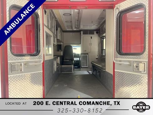 Used 2013 Ford E-450 and Econoline 450 Super Duty w/ Ambulance Prep Pkg image 19