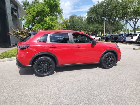 Used 2023 Honda HR-V Sport image 6