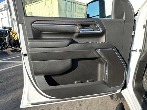 Used 2024 Chevrolet Silverado 2500 LT w/ All Star Edition AWD/4WD image 19