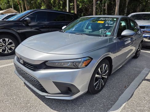 Used 2024 Honda Civic EX image 4