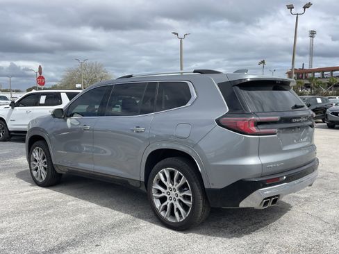 Certified 2025 GMC Acadia Denali w/ Super Cruise Package image 5