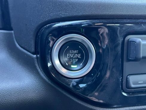 Used 2024 Chevrolet Silverado 1500 LT Trail Boss w/ Convenience Package II image 11