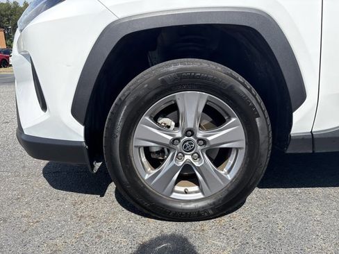 Used 2025 Toyota RAV4 XLE FWD image 26