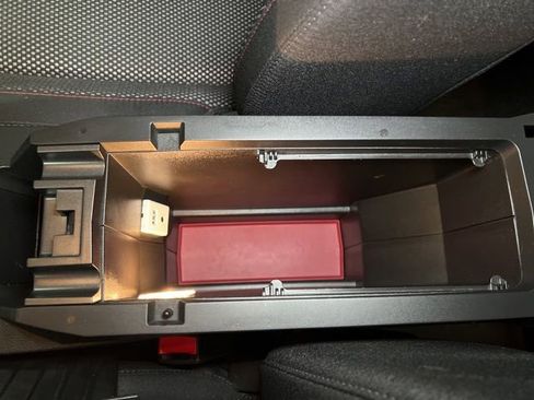 Used 2017 GMC Terrain SLE image 24