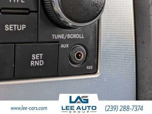 Used 2010 Jeep Commander Sport RWD image 22