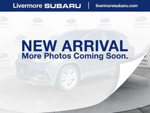 Used 2019 Chevrolet Trax Premier w/ LPO, Cargo Package FWD image 1