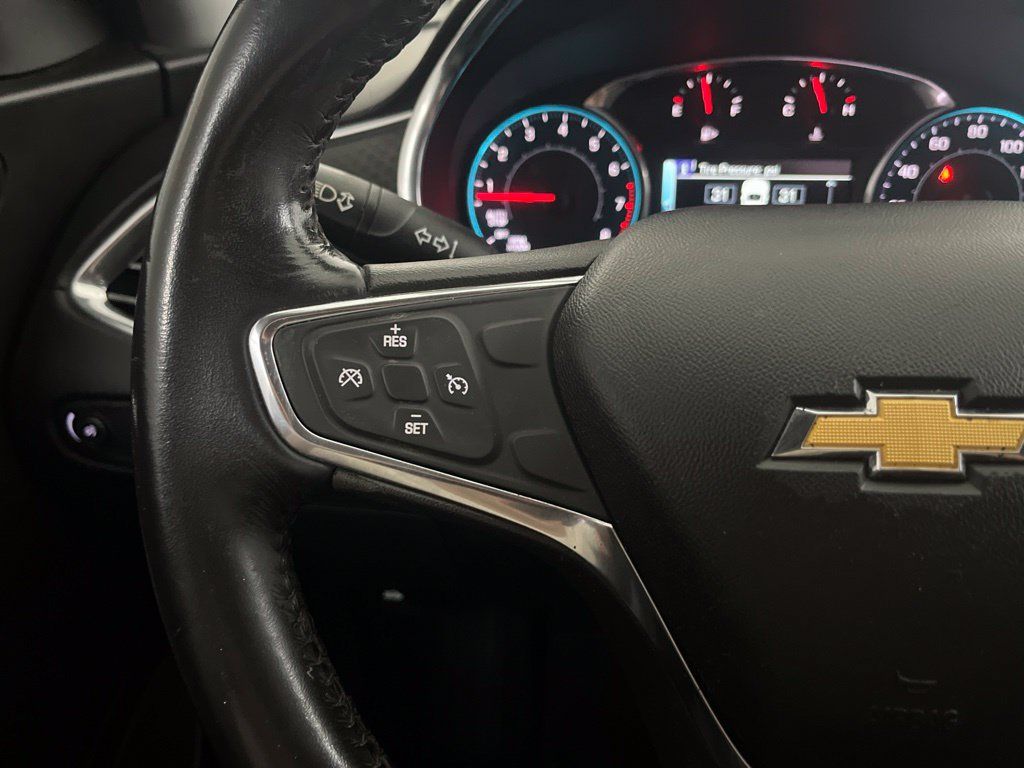 Used 2018 Chevrolet Malibu LT FWD image 58