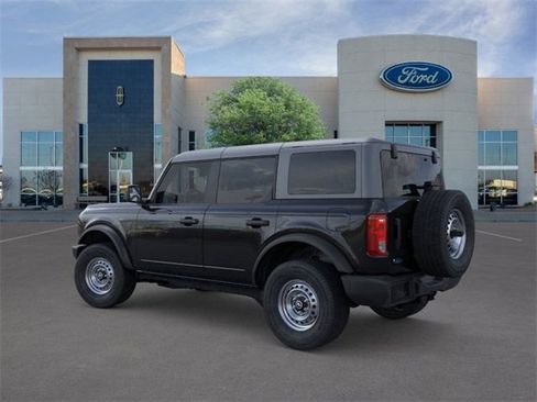 New 2025 Ford Bronco 4-Door image 4