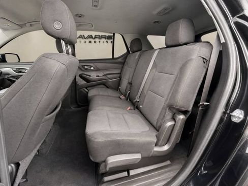 Used 2021 Chevrolet Traverse LS FWD image 9