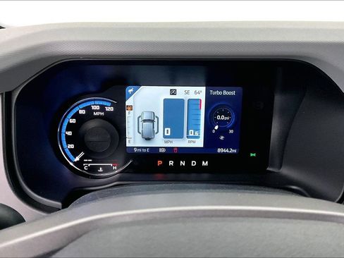 Used 2023 Ford Bronco Badlands image 28