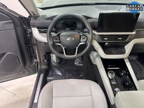 Used 2025 Ford Explorer Platinum w/ LUX Leather Package image 16
