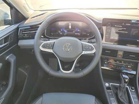 New 2025 Volkswagen Jetta SE image 10