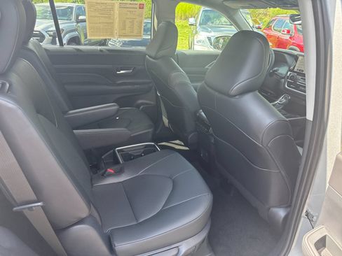Used 2026 Toyota Grand Highlander AWD image 25