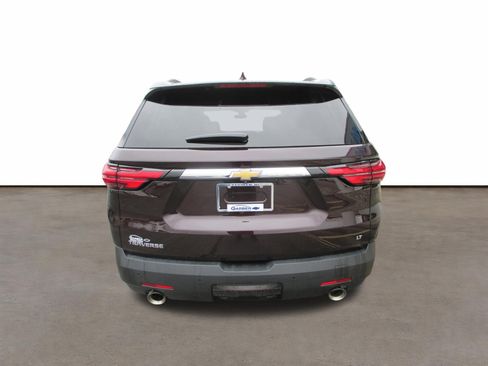 Used 2023 Chevrolet Traverse LT image 4