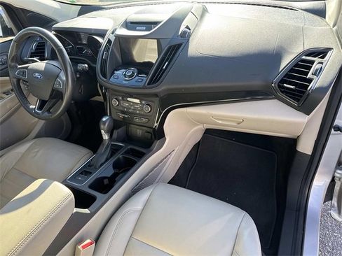 Used 2017 Ford Escape Titanium image 16
