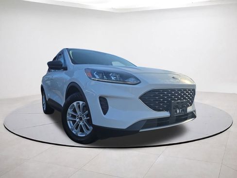 Certified 2022 Ford Escape SE w/ Cold Weather Package image 9