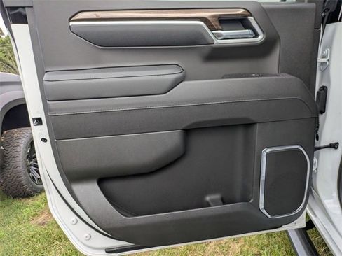 New 2025 Chevrolet Silverado 1500 RST image 25