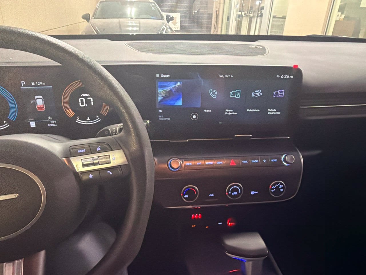 Used 2025 Hyundai Kona SE FWD image 9