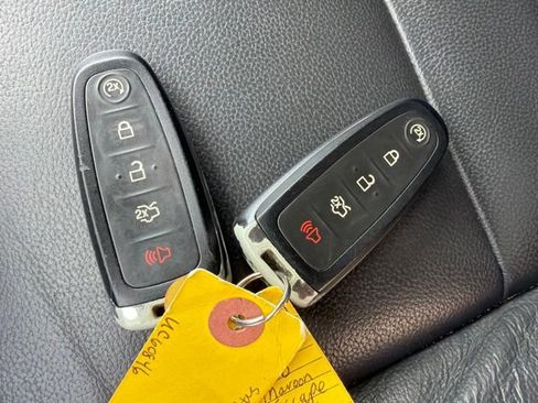Used 2015 Ford Escape Titanium FWD image 9