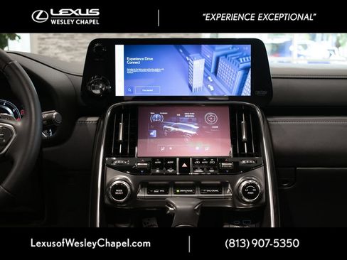 Used 2024 Lexus LX 600 4WD w/ Appearance Package image 23