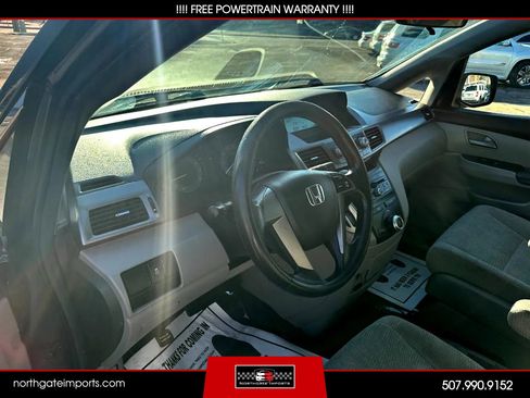 Used 2011 Honda Odyssey LX image 12