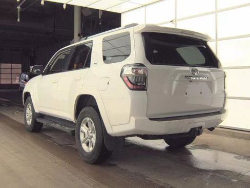 Used 2024 Toyota 4Runner SR5 Premium image 6