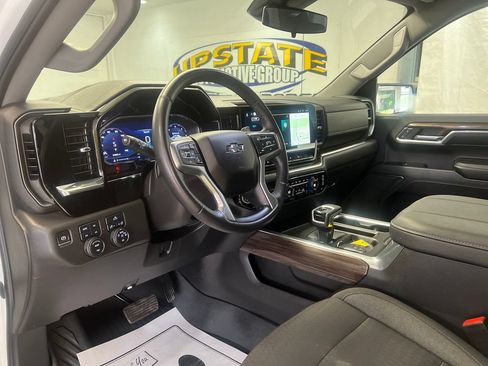Used 2023 Chevrolet Silverado 1500 LT Trail Boss AWD/4WD image 21
