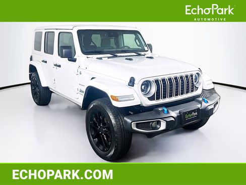 Used 2024 Jeep Wrangler Unlimited Sahara AWD/4WD image 1