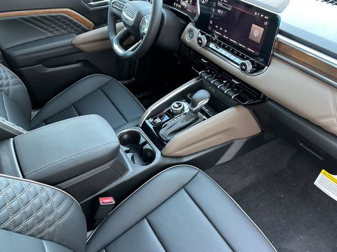 New 2026 GMC Canyon Denali AWD/4WD image 12