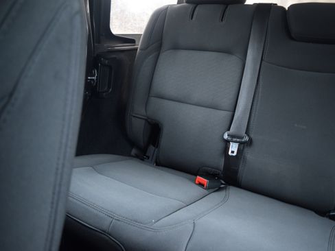 Used 2019 Jeep Wrangler Unlimited Sport image 15