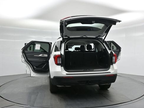 New 2026 Ford Explorer Active RWD image 35