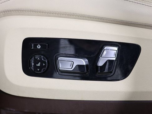 Used 2019 BMW X7 xDrive50i w/ Premium Package image 25