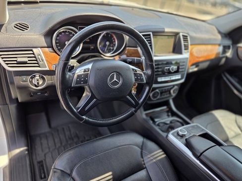 Used 2014 Mercedes-Benz GL 450 4MATIC image 50
