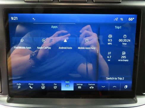 Used 2021 Ford F150 Lariat w/ Equipment Group 502A High image 19