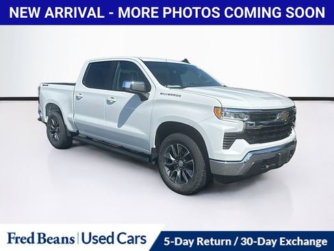 Used 2023 Chevrolet Silverado 1500 LT AWD/4WD image 1