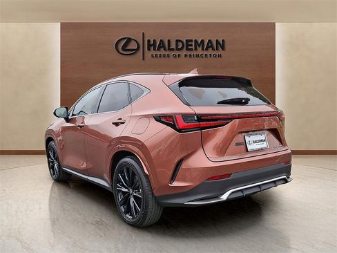 Used 2025 Lexus NX 450h+ F Sport image 4