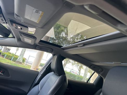 Used 2023 Toyota Prius Limited image 15