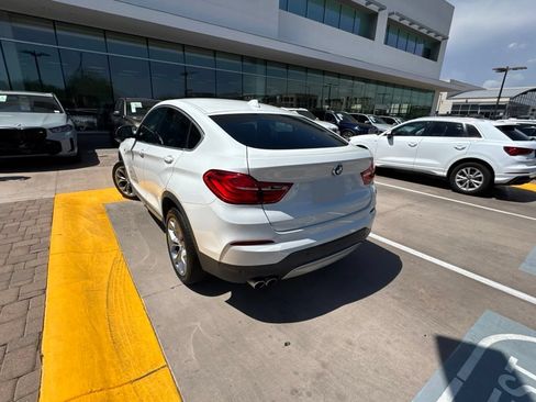 Used 2018 BMW X4 xDrive28i AWD/4WD image 4