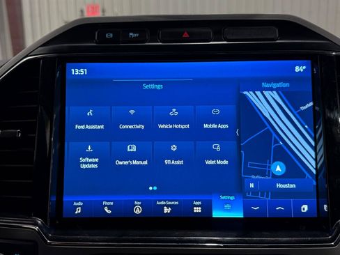 Used 2022 Ford F450 Lariat w/ Lariat Value Package AWD/4WD image 18