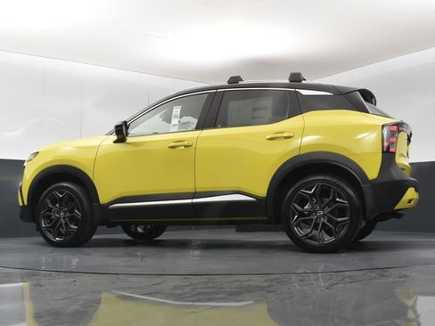 New 2025 Nissan Kicks SR image 40