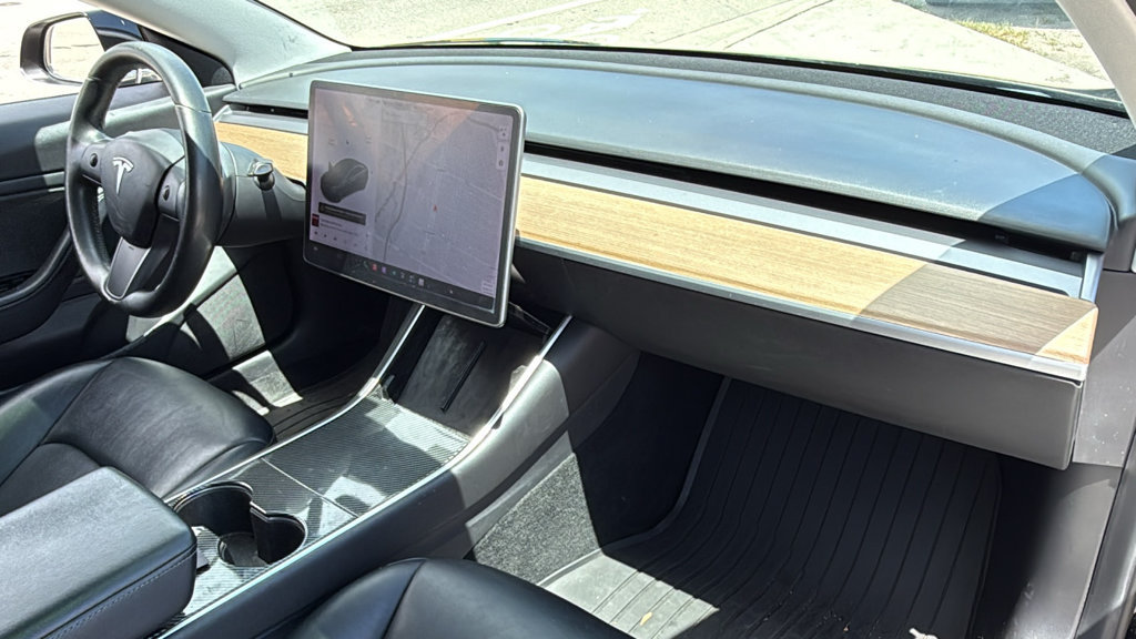 Used 2019 Tesla Model 3 Mid Range RWD image 38