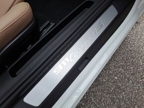 Used 2024 Porsche 911 Targa 4S image 19