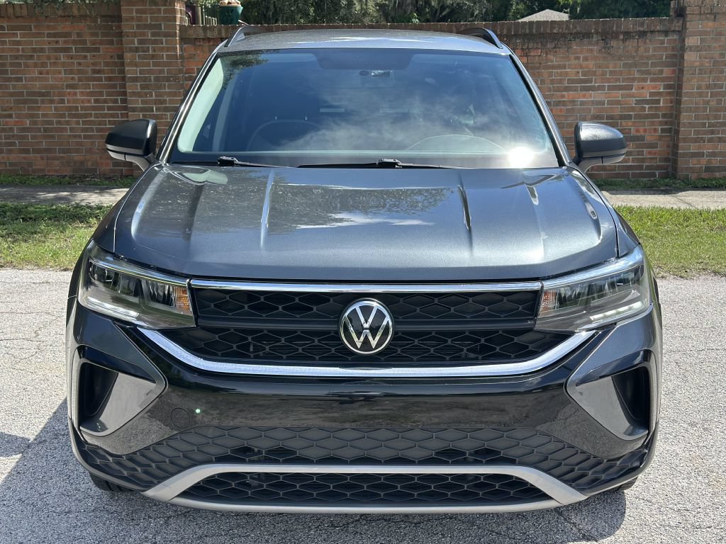 Used 2022 Volkswagen Taos S FWD image 3