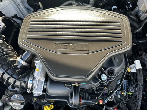 Certified 2025 Chevrolet Blazer LT w/ Sound & Technology Package image 33