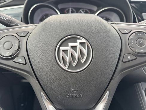 Used 2020 Buick Envision Essence image 8