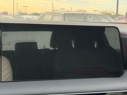 Certified 2025 Nissan Kicks SR image 14