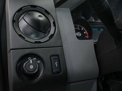 Used 2014 Ford F350 XL w/ Power Equipment Group image 20