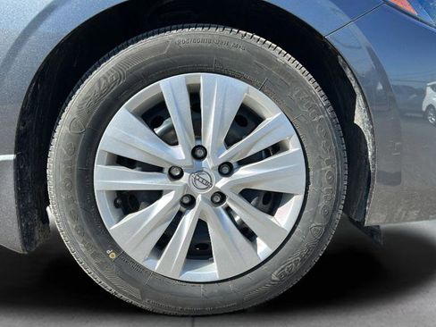 Used 2025 Nissan Sentra S image 31